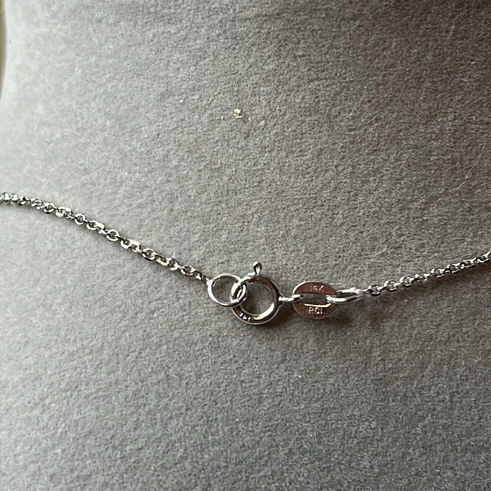 14k WHITE GOLD & DIAMOND  “R” INTIAL NECKLACE - Picture 5 of 8
